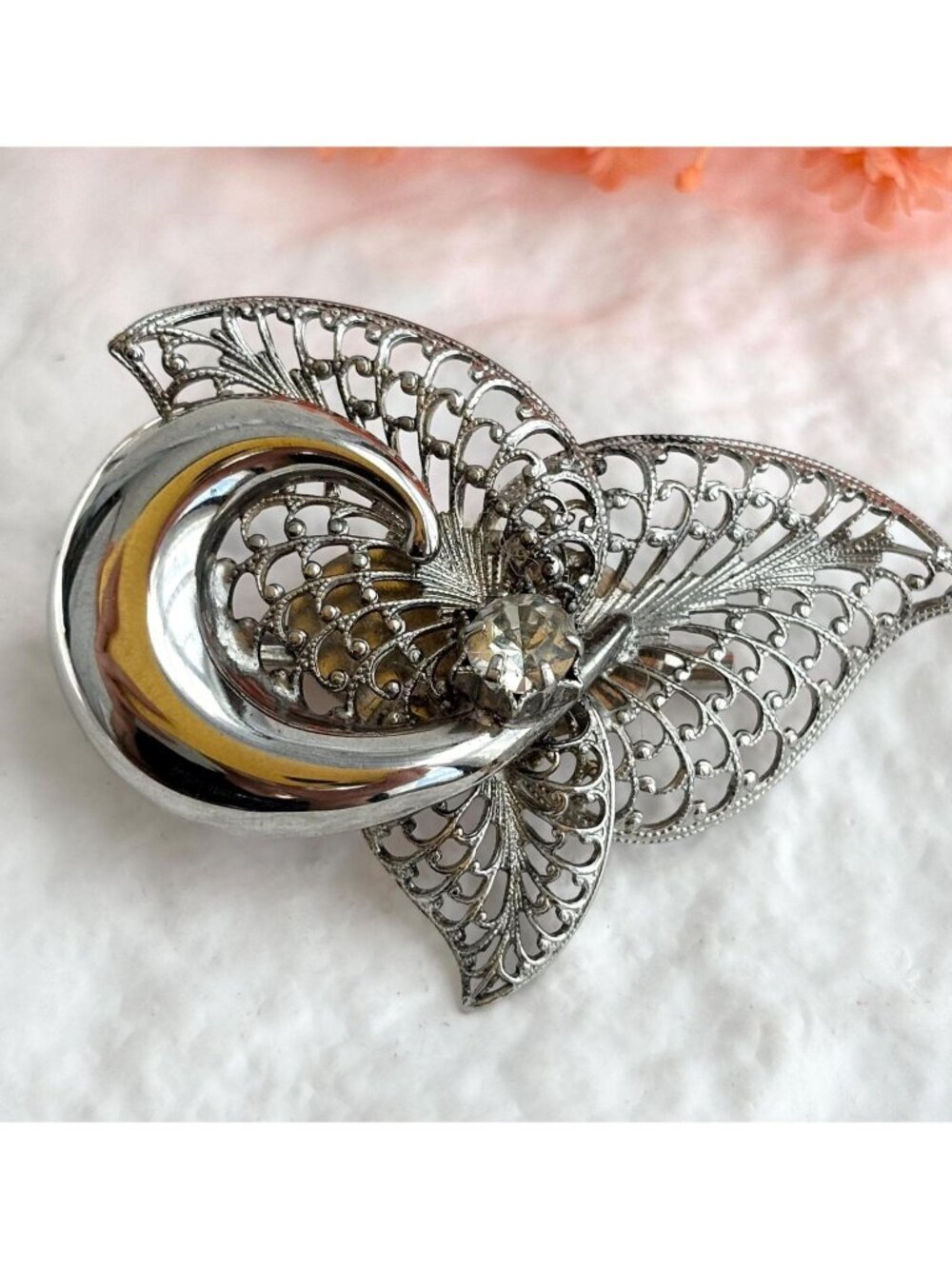 Art Nouveau Inspired FIligree Silver Toned Vintage Costume Jewelry Brooch